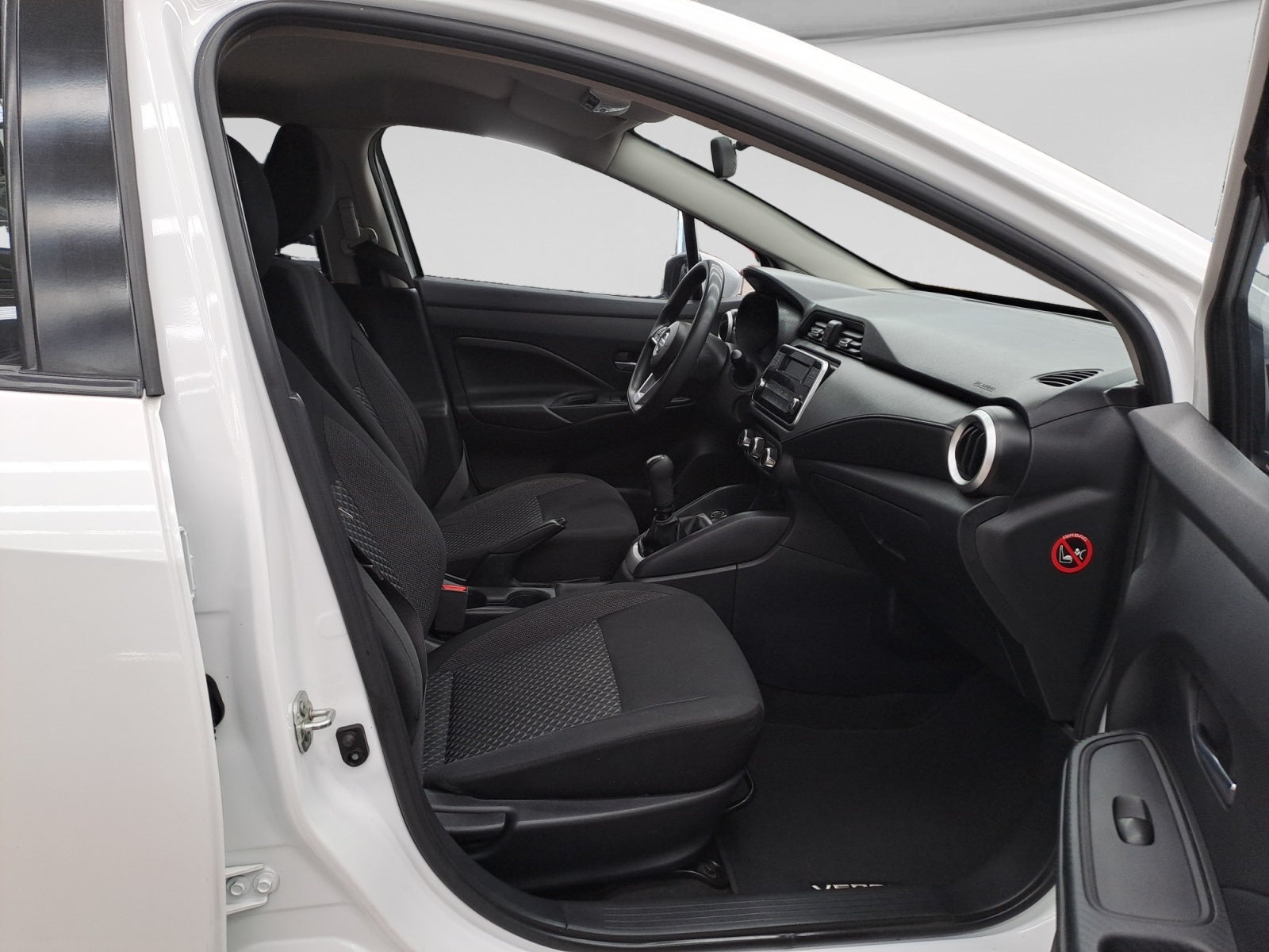 2020 Nissan VERSA SENSE MT