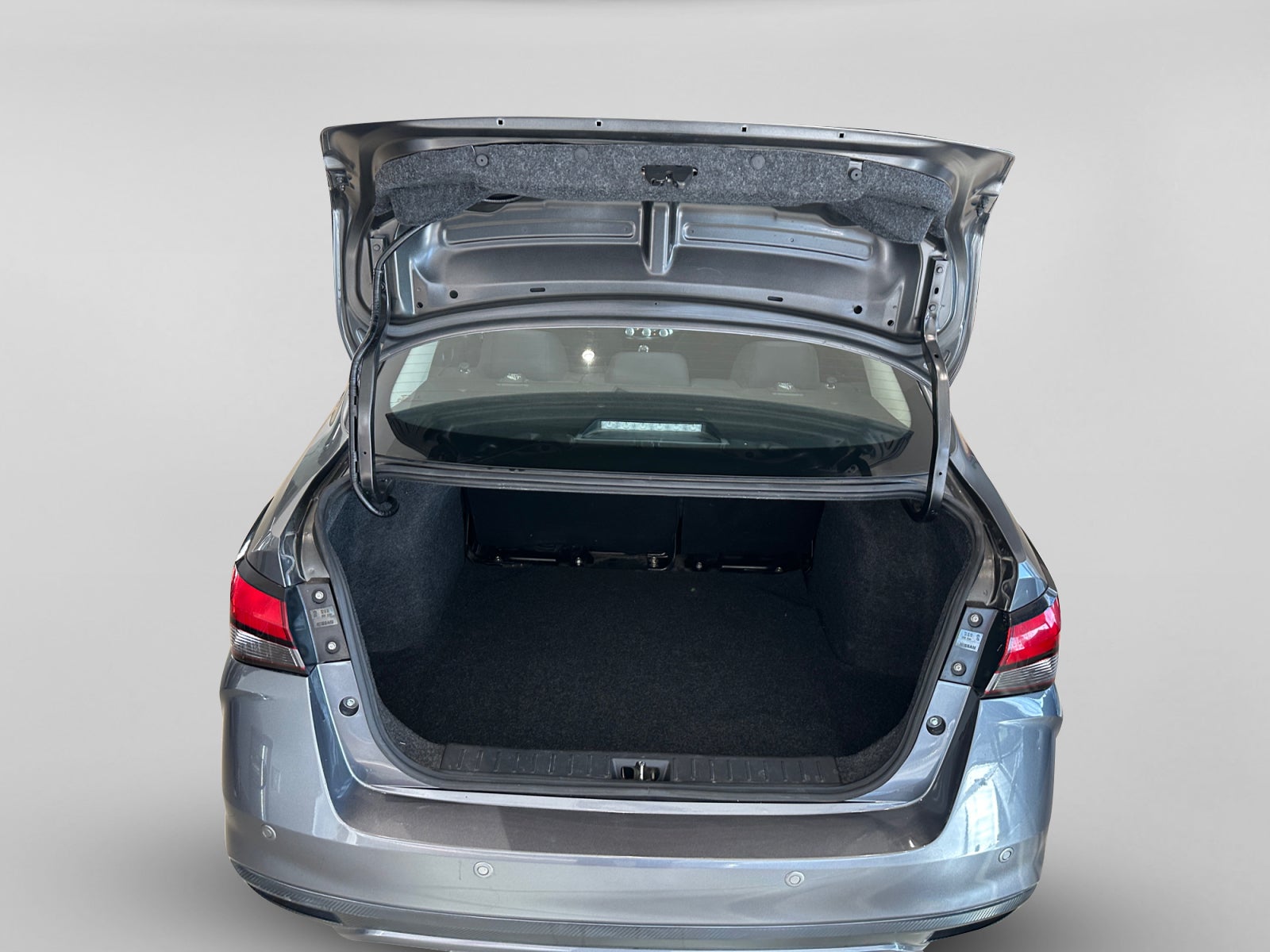 2024 Nissan VERSA ADVANCE MT 24