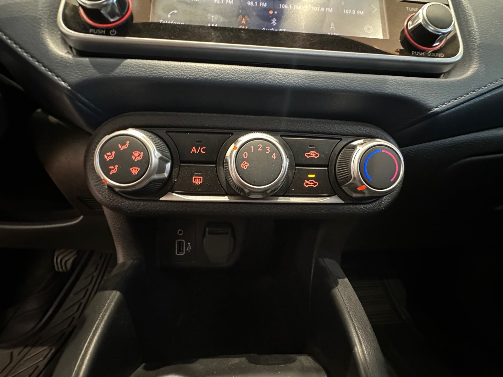 2024 Nissan VERSA ADVANCE MT 24