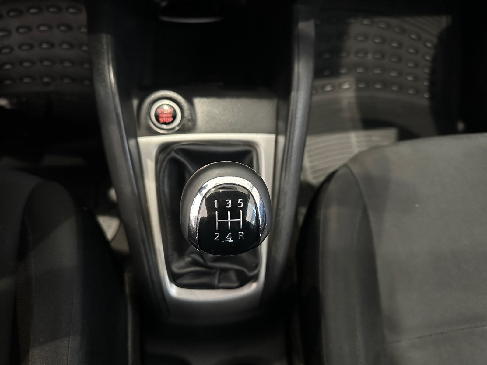 2023 Nissan KICKS ADVANCE 1.6 LTS MT 23