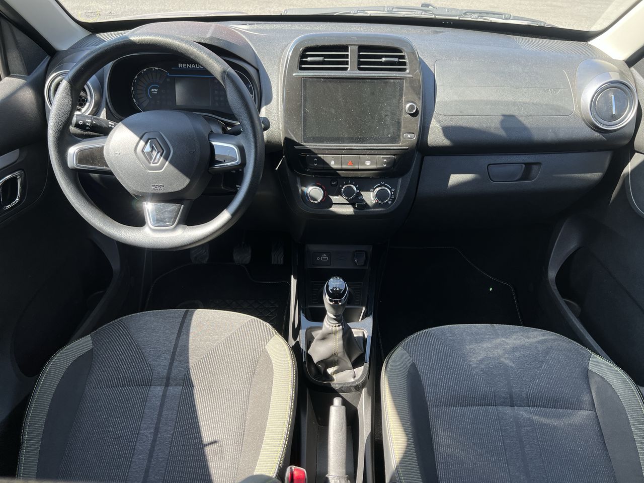 2024 RENAULT KWID OUTSIDER