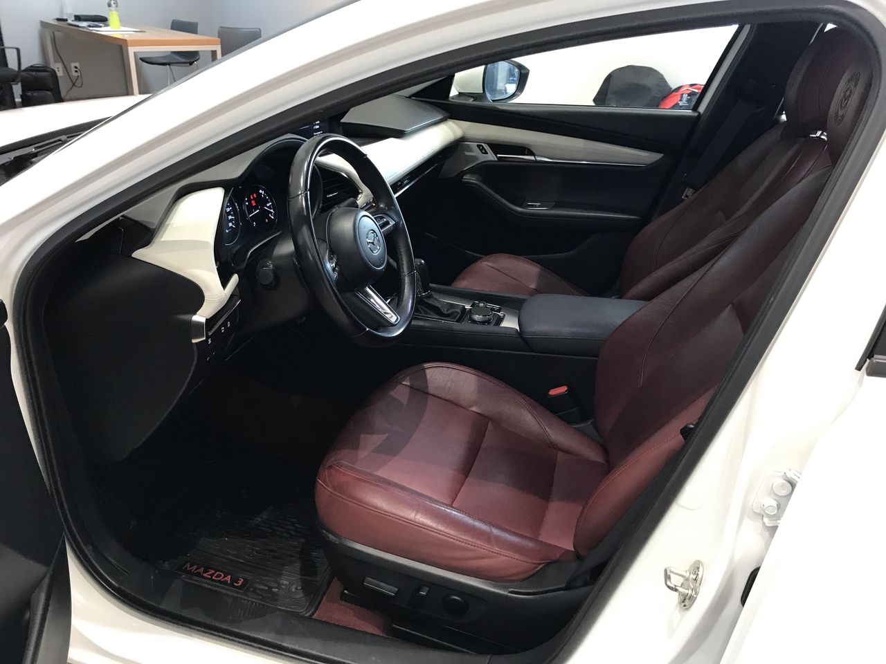 2021 Mazda MAZDA3 100 ANIVERSARIO T/A SEDÁN