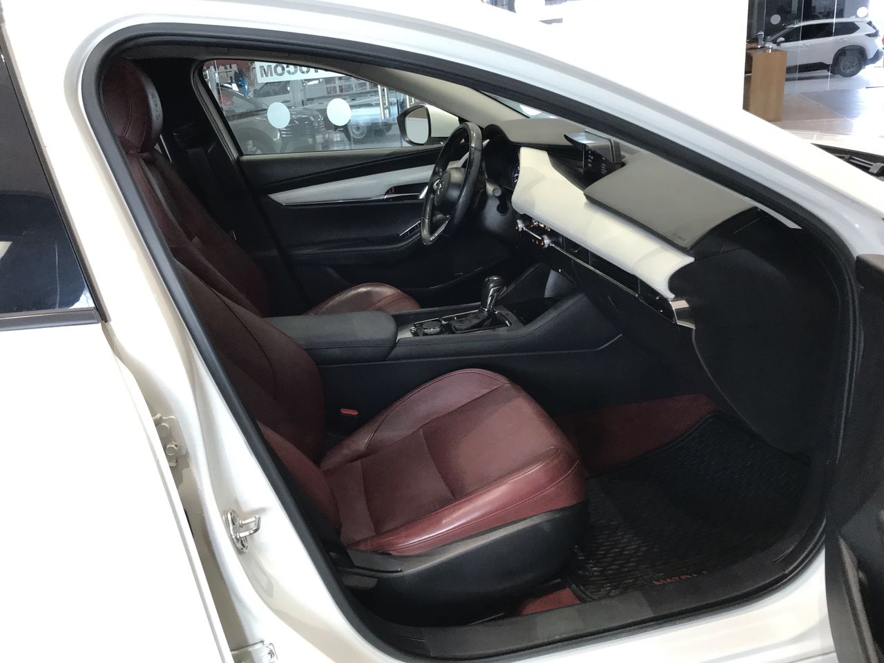 2021 Mazda MAZDA3 100 ANIVERSARIO T/A SEDÁN