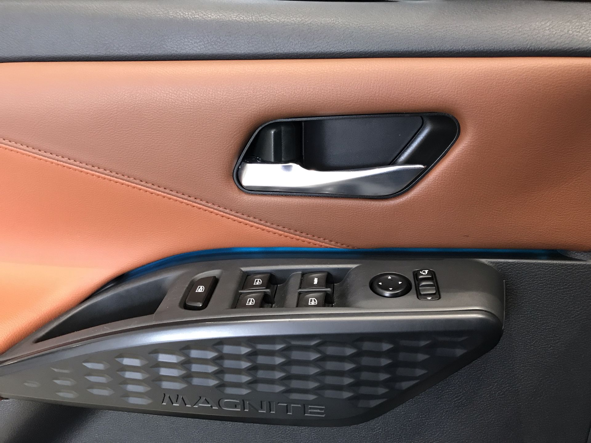 2025 Nissan MAGNITE EXCLUSIVE 1.0 LTS CVT 25