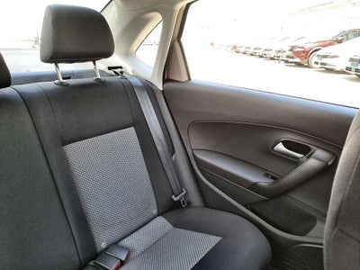 2018 Volkswagen VENTO COMFORTLINE STD.