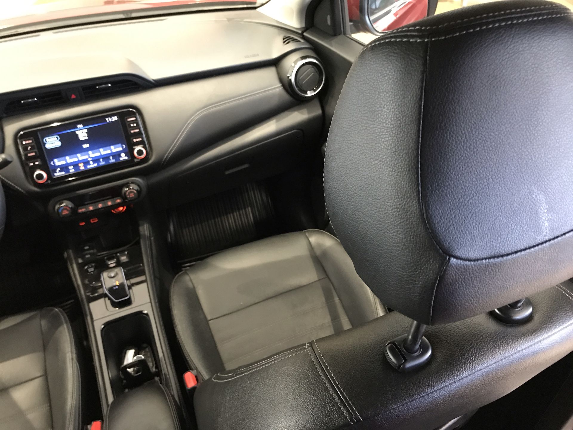 2023 Nissan KICKS E-POWER PLATINUM E-POWER 23