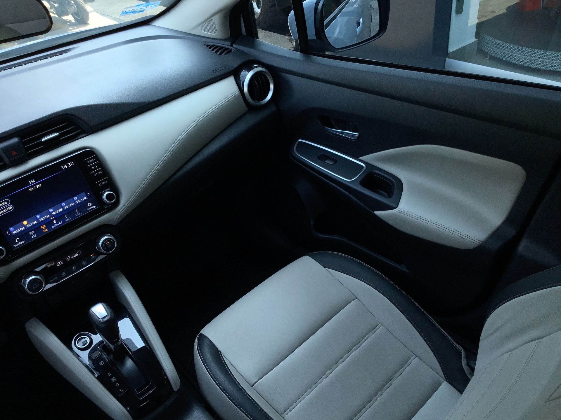 2023 Nissan VERSA EXCLUSIVE CVT 23