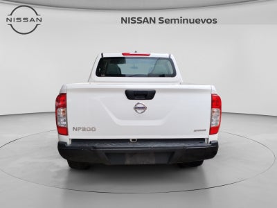 2020 Nissan NP300 DOBLE CABINA DOBLE CABINA S TM AC PAQ. SEG. 6VEL