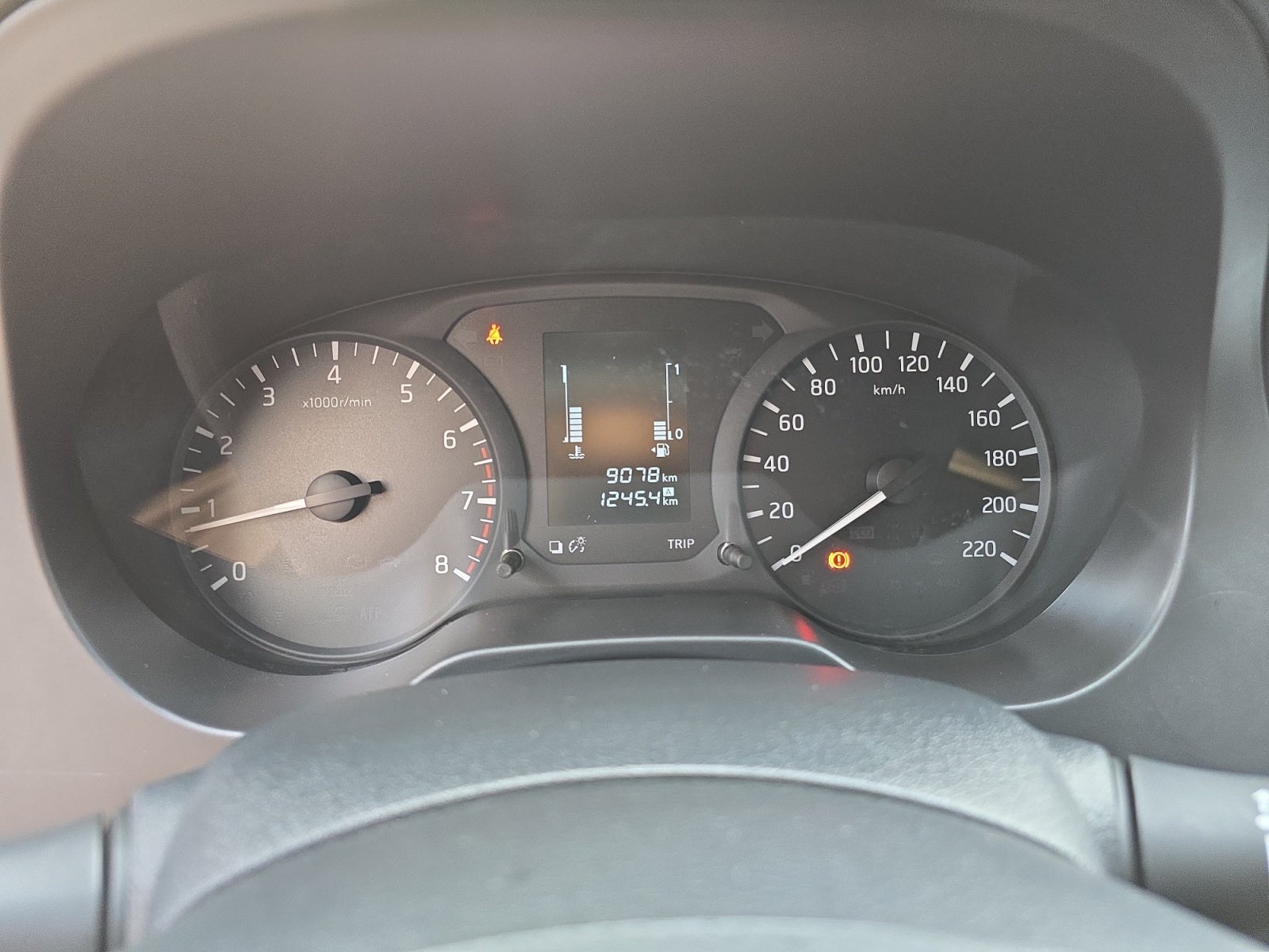 2019 Nissan PICKUP DOBLE CABINA SE TM AC PAQ SEG 6VEL