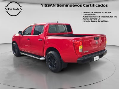 2019 Nissan PICKUP DOBLE CABINA SE TM AC PAQ SEG 6VEL