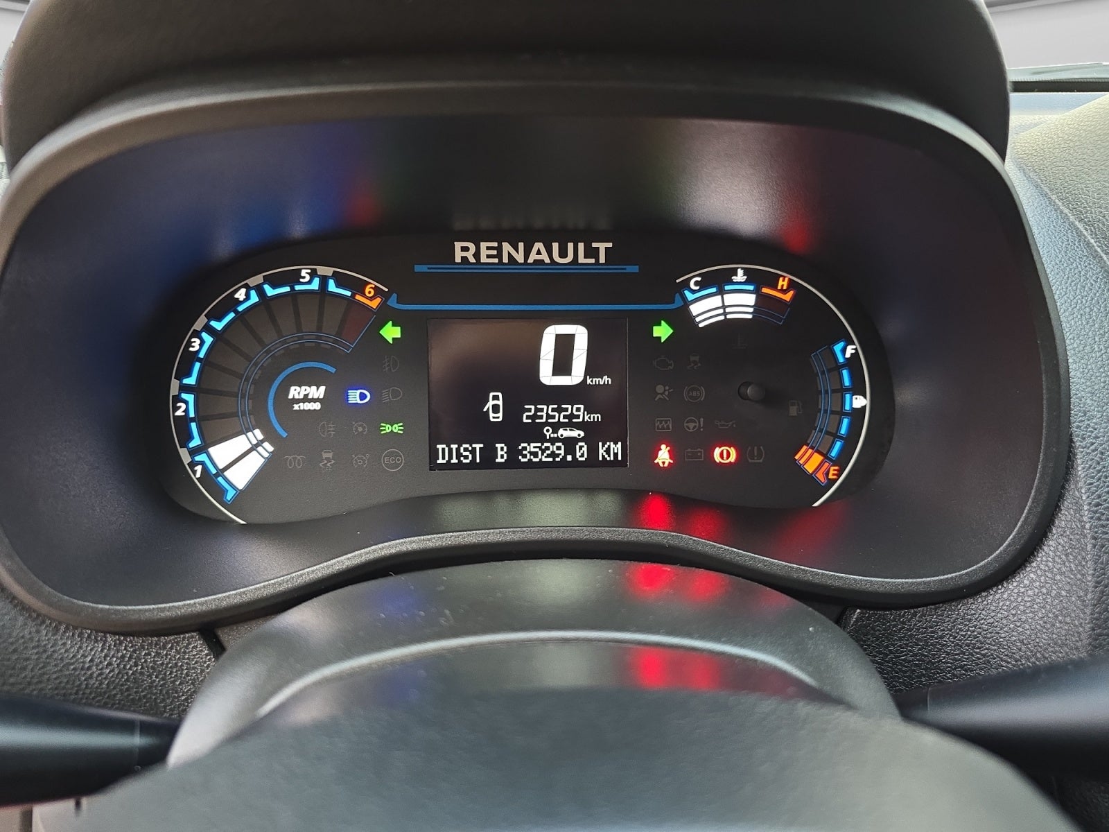 2025 RENAULT KWID BITONO