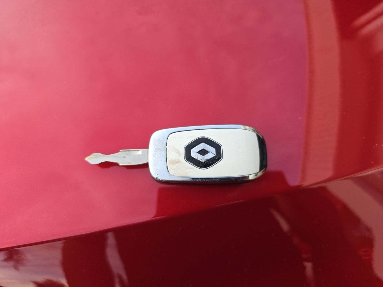 2025 RENAULT KWID BITONO