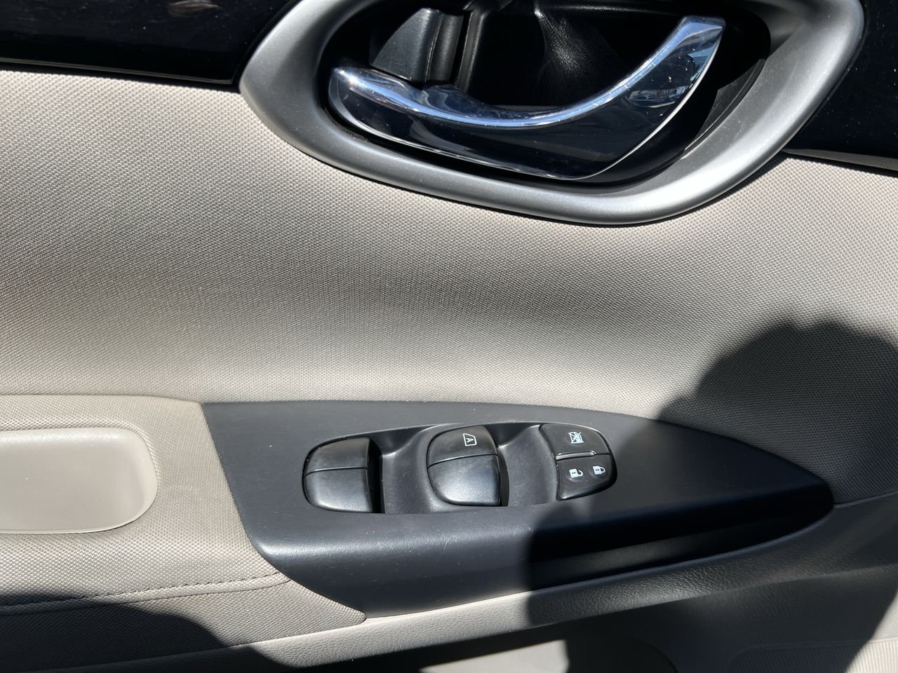 2017 Nissan SENTRA ADVANCE MT