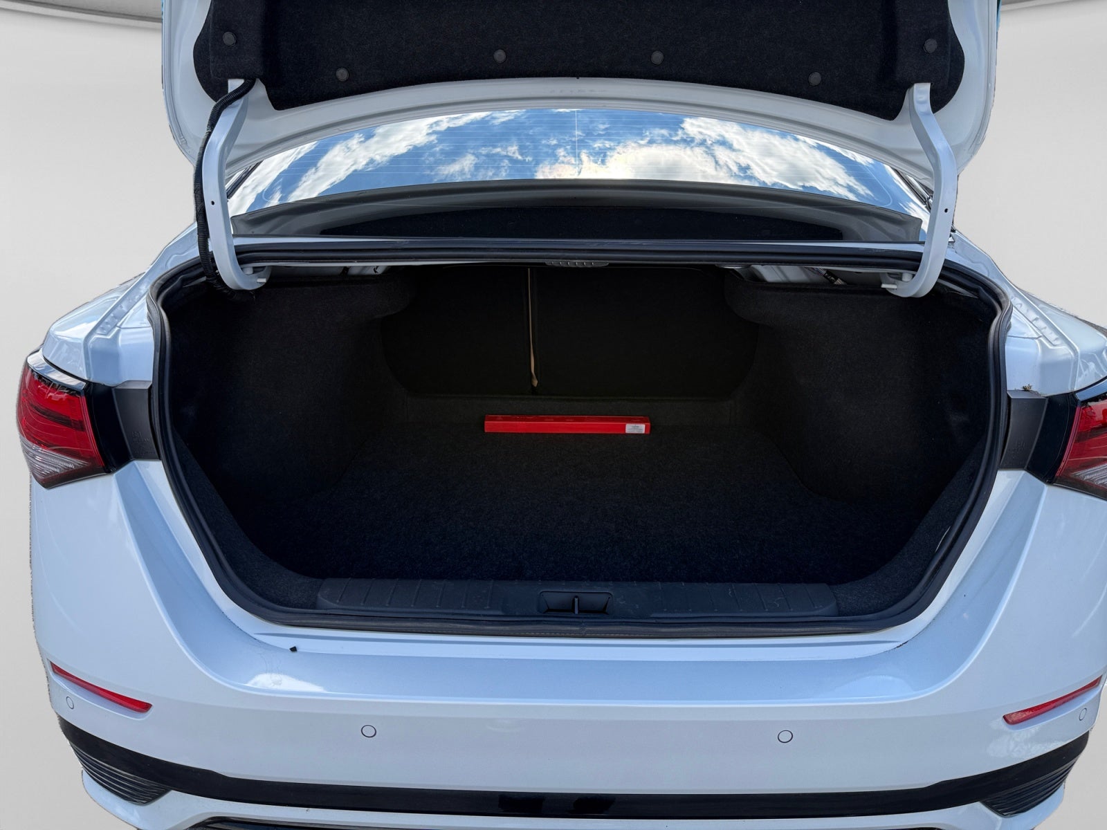 2025 Nissan SENTRA SR PLATINUM BITONO CVT PIEL GENUINA