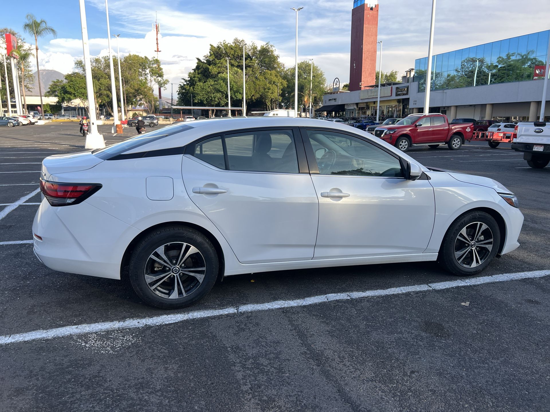 2023 Nissan SENTRA ADVANCE CVT 22