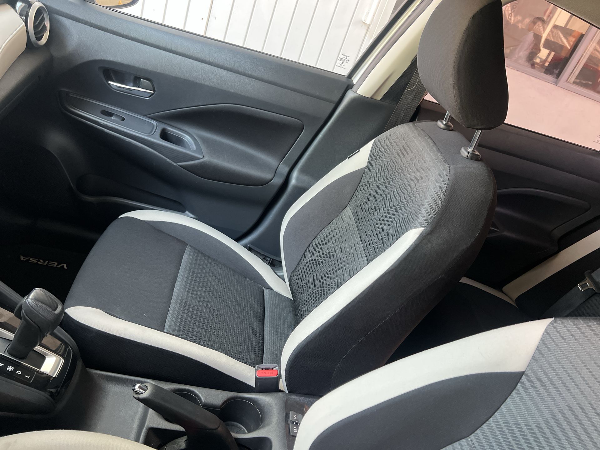 2022 Nissan VERSA ADVANCE CVT 22