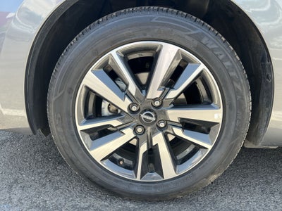 2025 Nissan VERSA ADVANCE MT 25