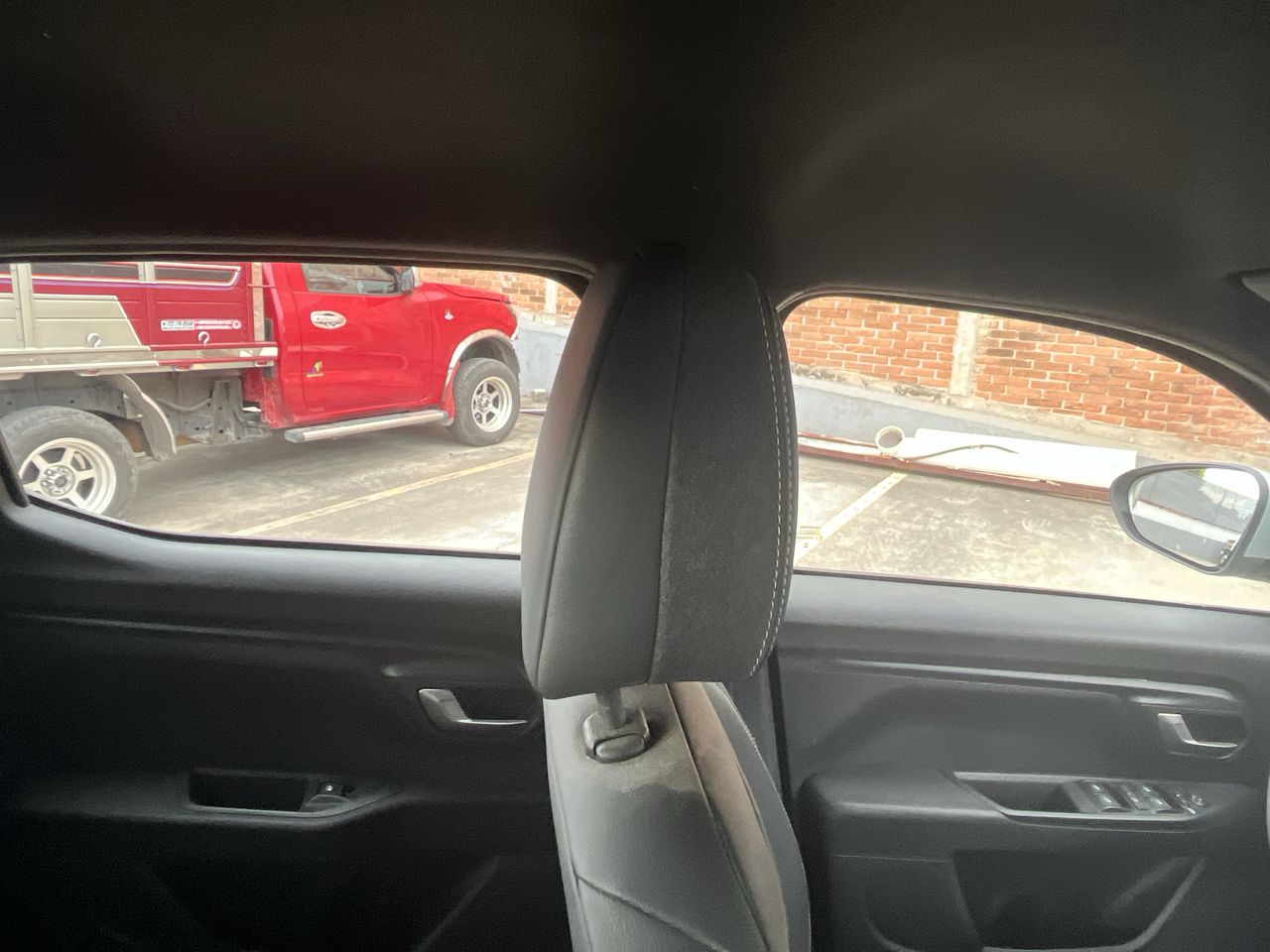 2023 RAM JOURNEY RAM 700 LARAMIE CREW CAB