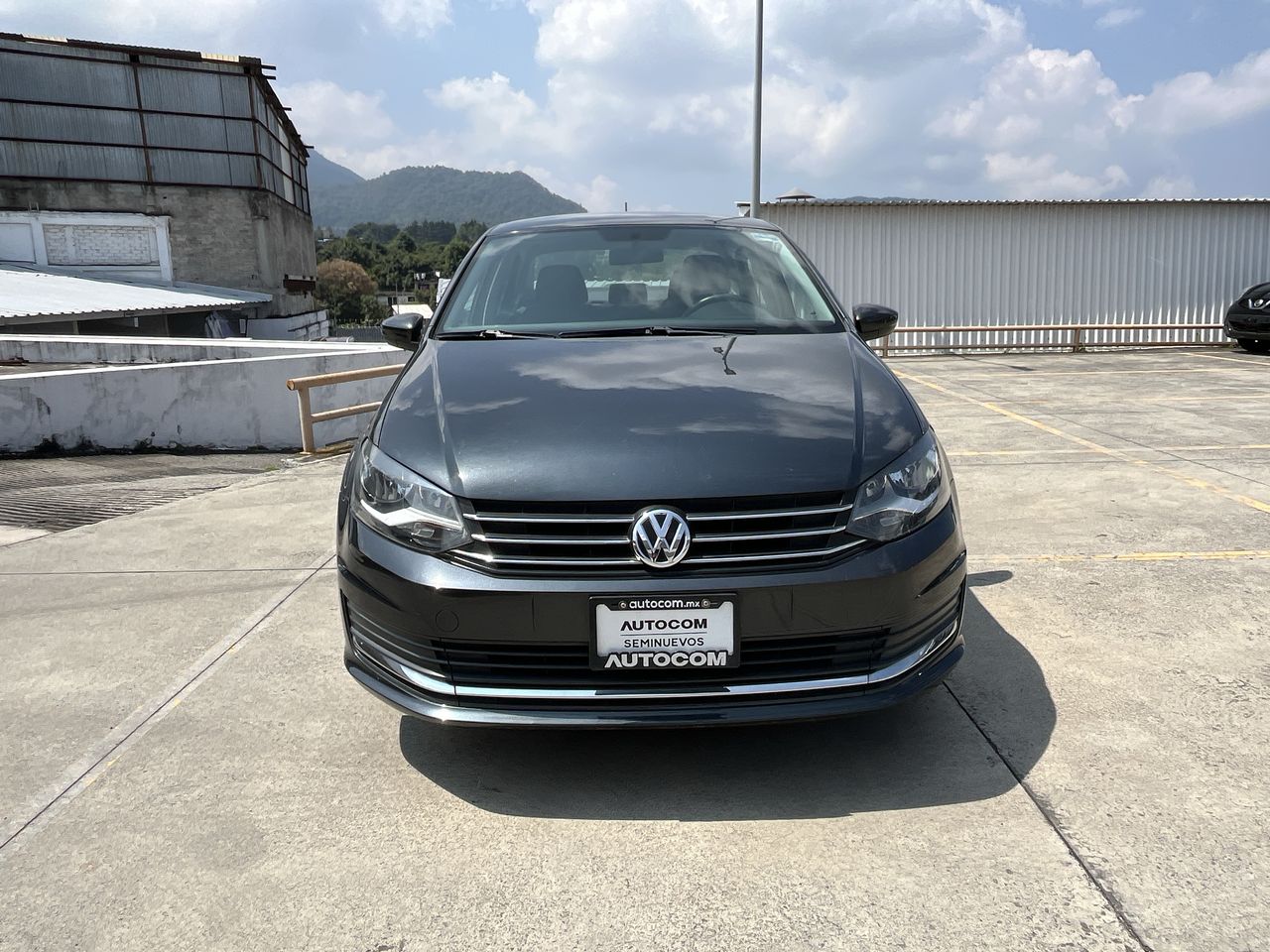2018 Volkswagen VENTO COMFORTLINE STD.