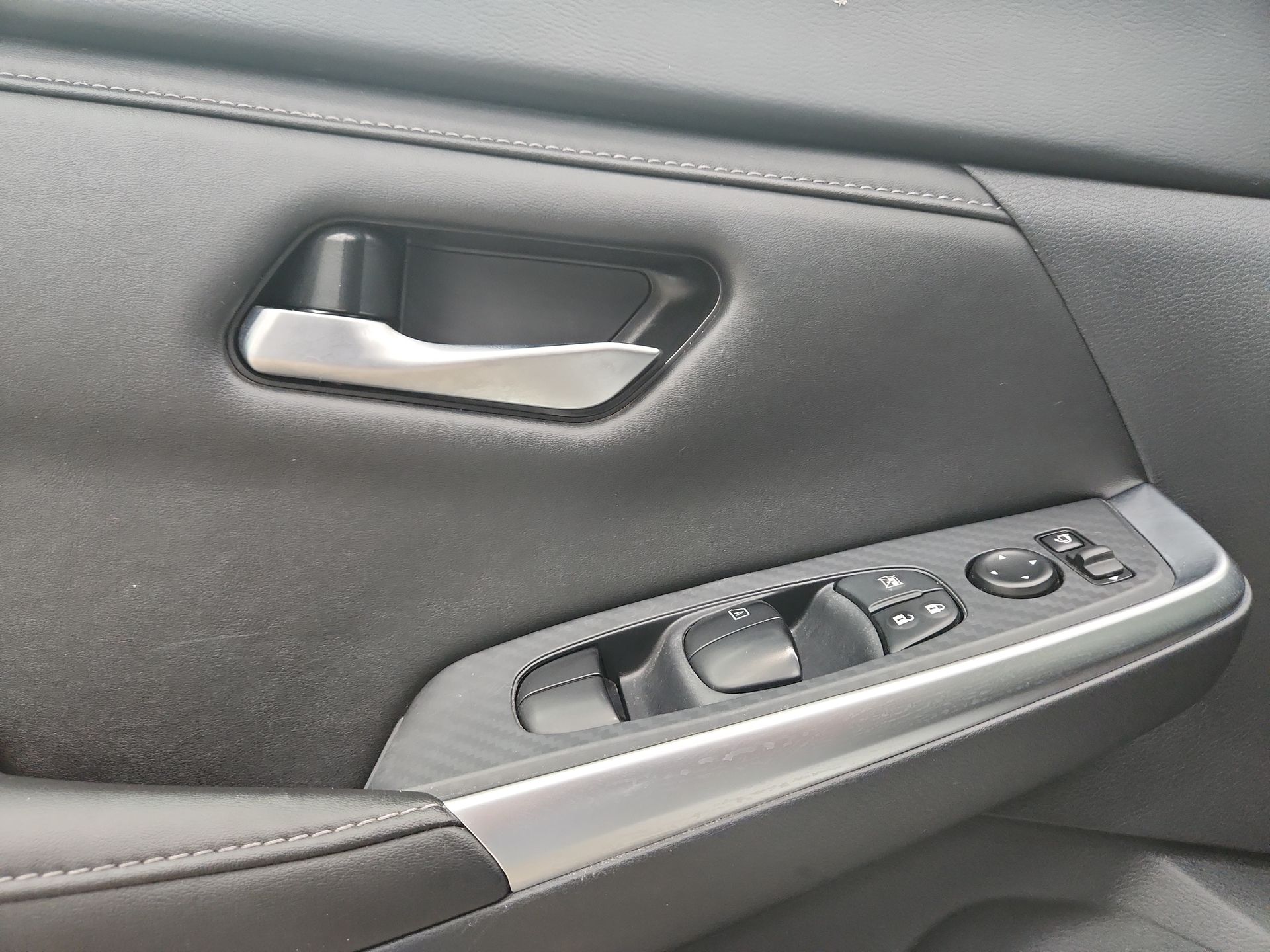 2024 Nissan SENTRA PLATINUM CVT 24