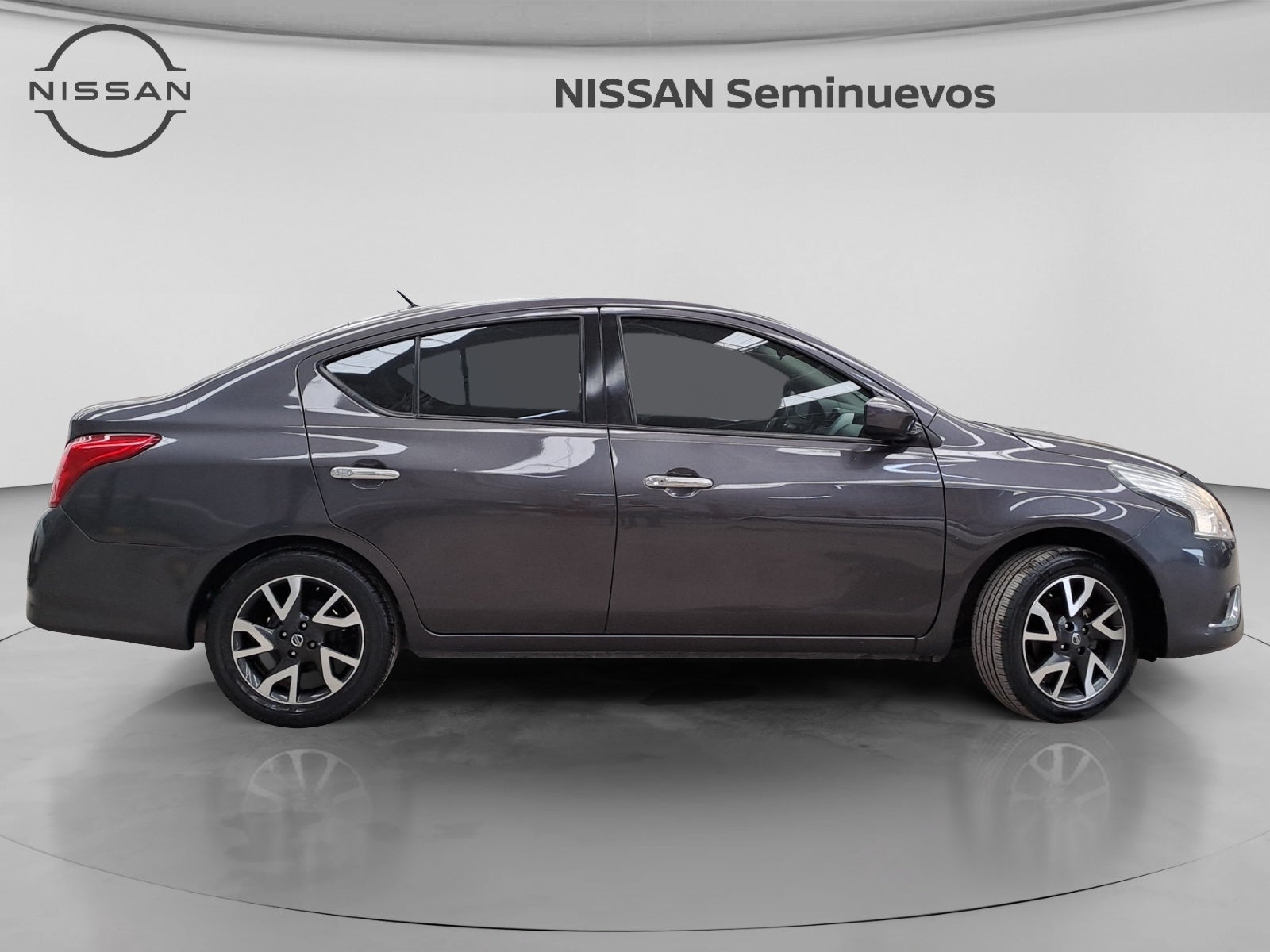 2019 Nissan VERSA ADVANCE MT AC