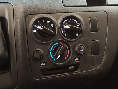 2024 Nissan NV350 PANEL AMPLIA AA 24