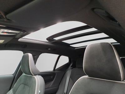 2024 Volvo XC40 RECHARGE PLUS PURE ELECTRIC