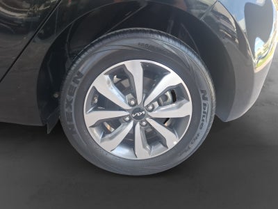 2022 Kia RIO LX TM