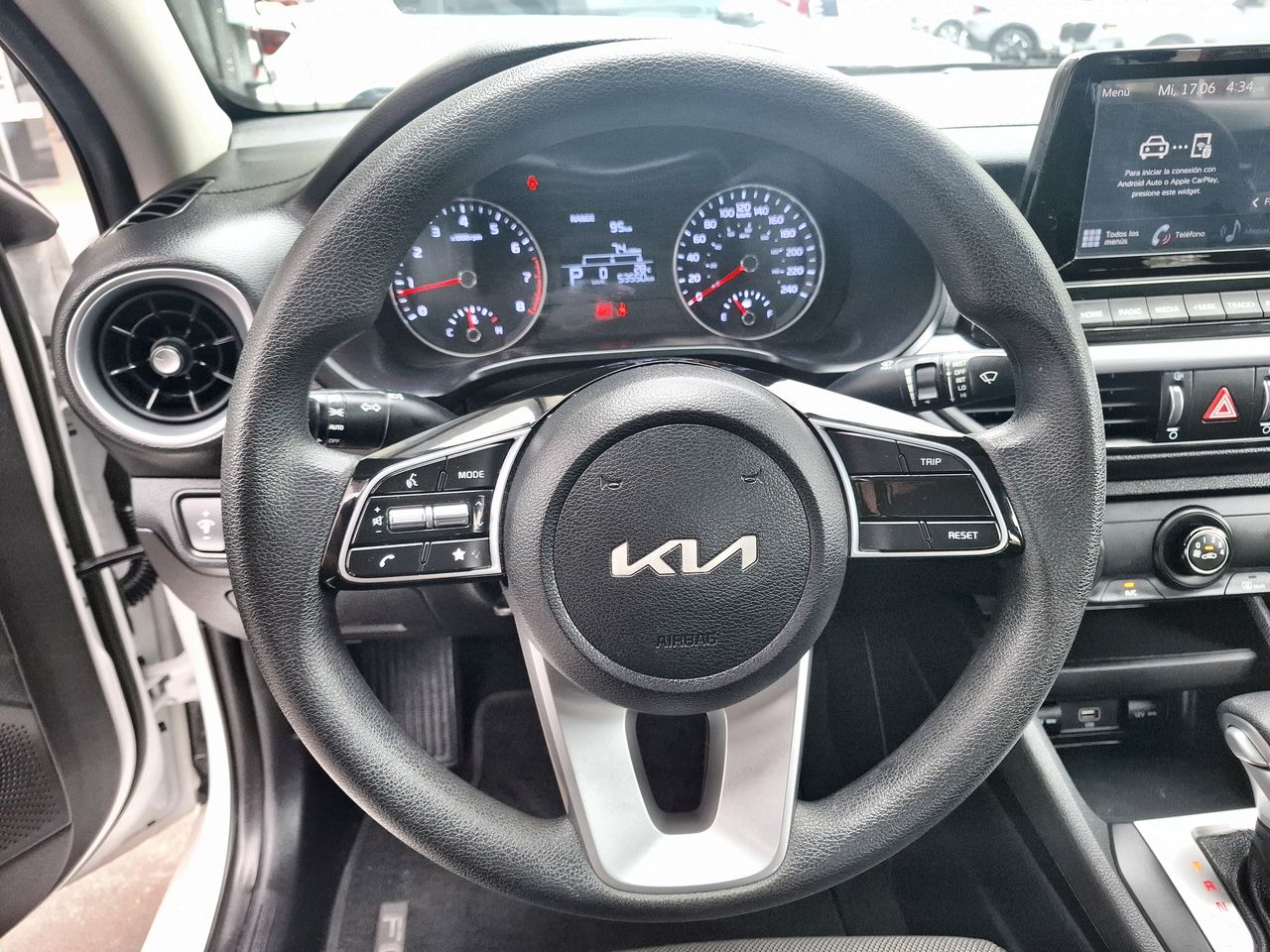2023 Kia FORTE LX IVT