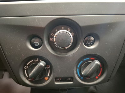 2018 Nissan VERSA DRIVE MT AC
