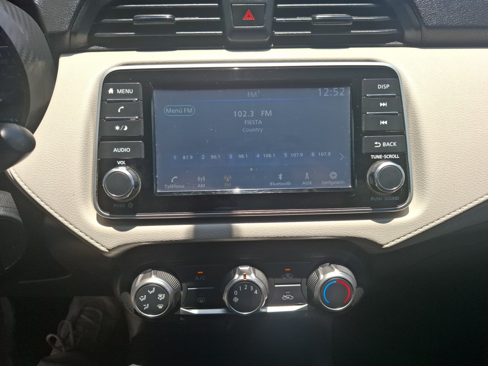 2022 Nissan VERSA ADVANCE CVT 22