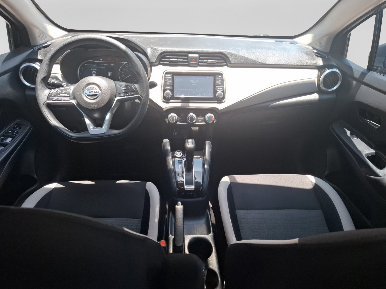 2022 Nissan VERSA ADVANCE CVT 22