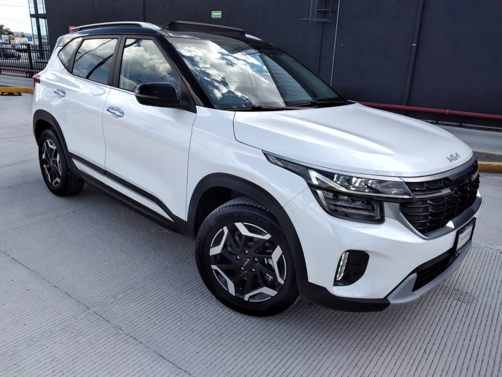 2024 Kia SELTOS SXL