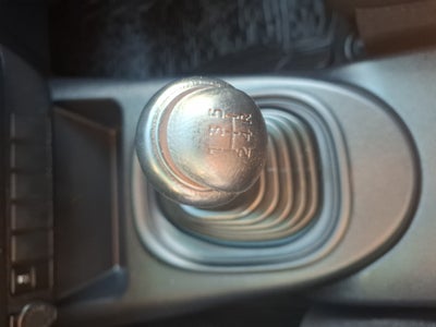 2023 Toyota HILUX D-CAB BASE