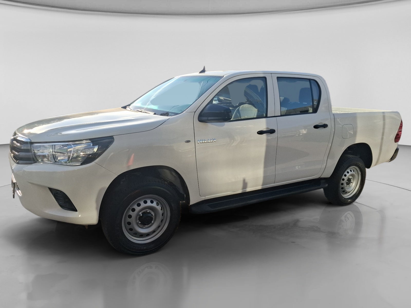 2023 Toyota HILUX D-CAB BASE